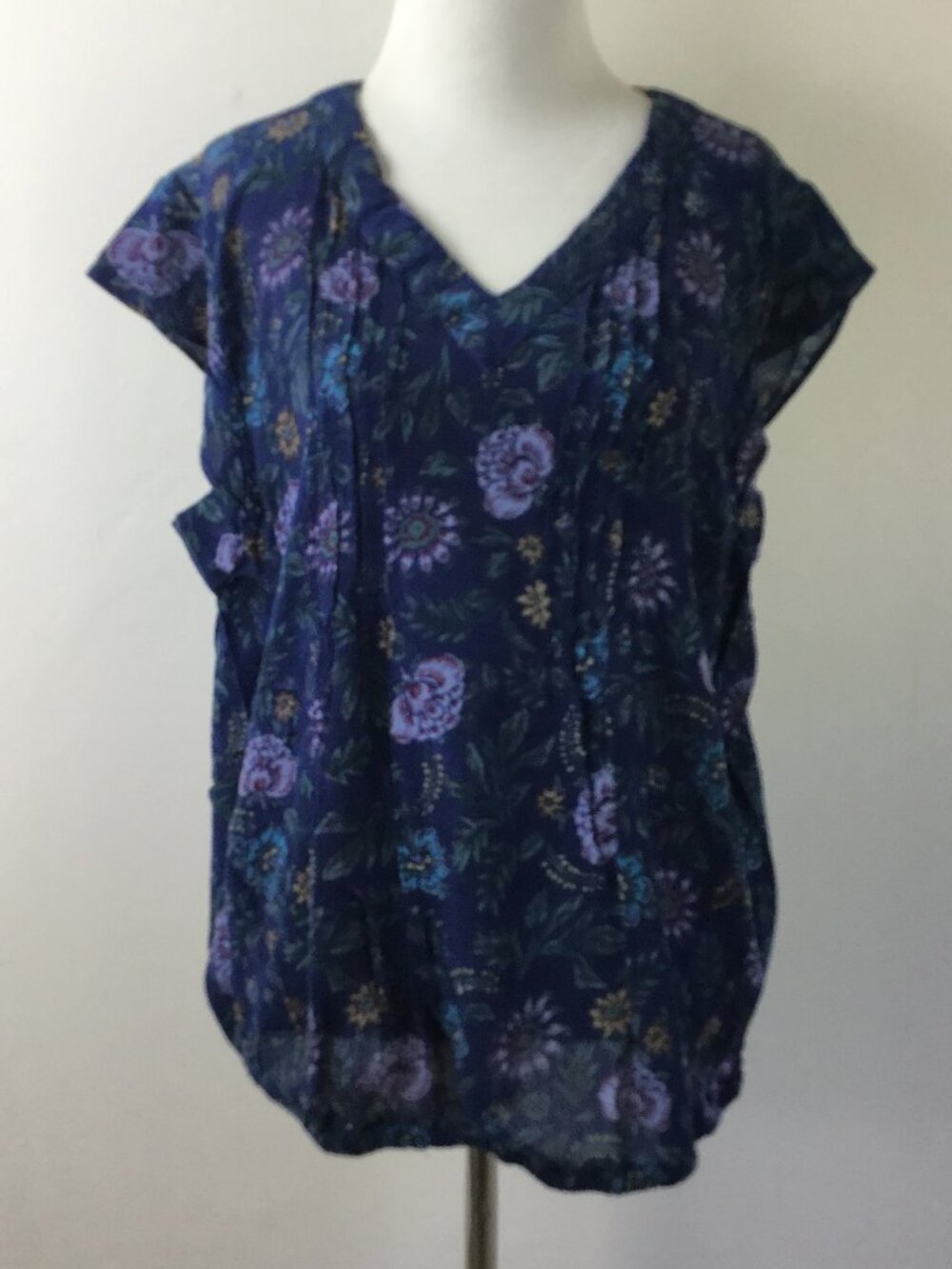 Coldwater Creek Navy Floral Top xl